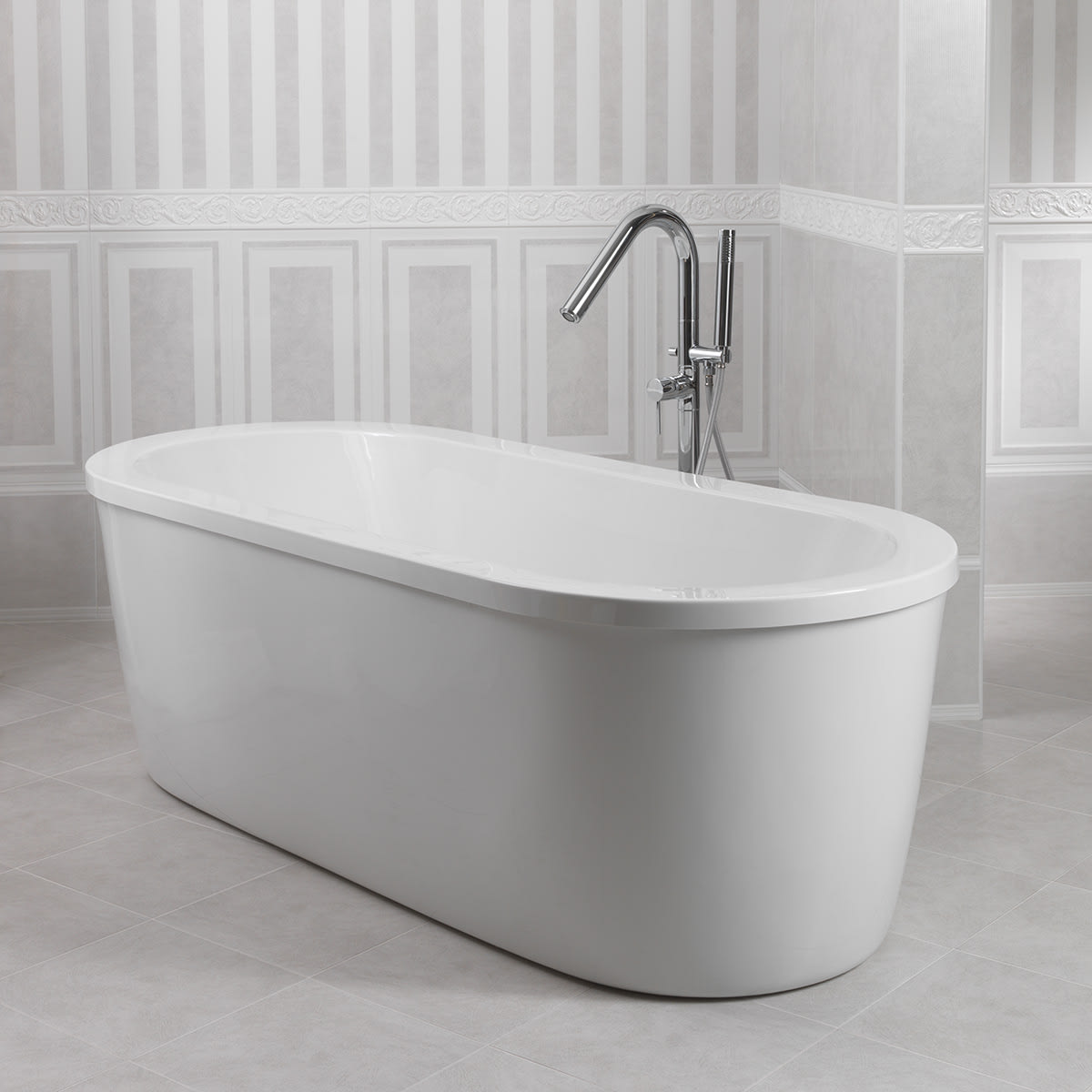 Mezza Vasca Da Bagno Con Doccia.Vasca E Pannello Piatto Loft 180 X 80 Cm Bianco Prezzo Online Leroy Merlin